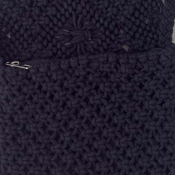 NWT Crochet Bag with Zipper Closure. Boho Festival Bag in Black - Picture 3 of 5